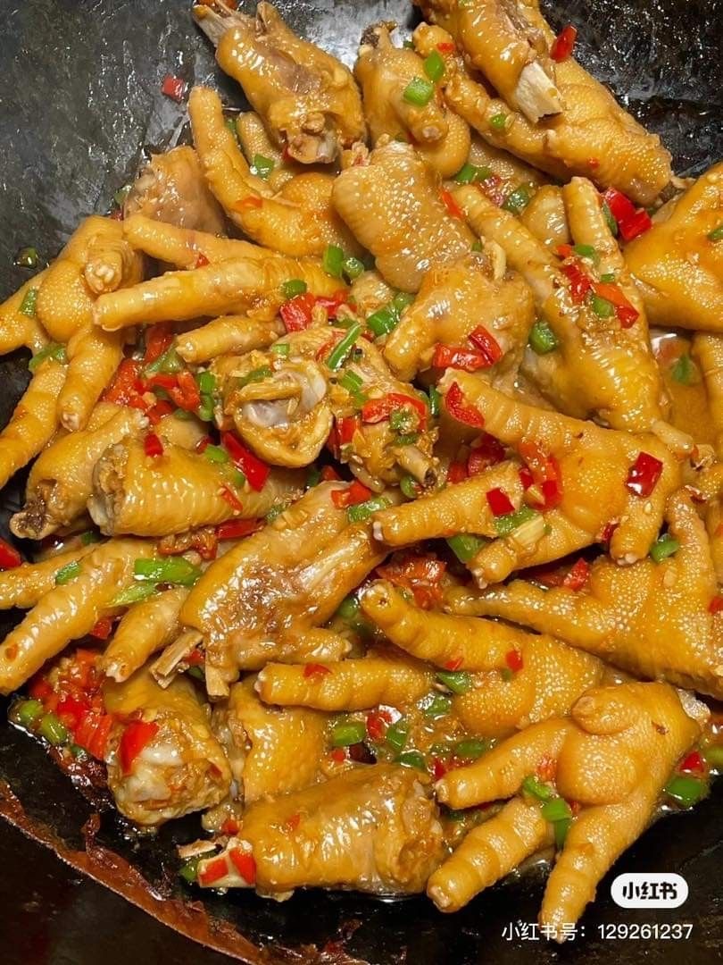 Hộp Cánh Vịt Rắc Rối
