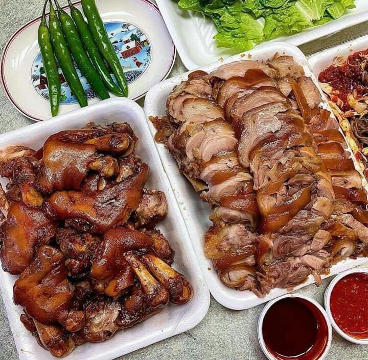 Em gái, mời em nhảy lầu 100 lần